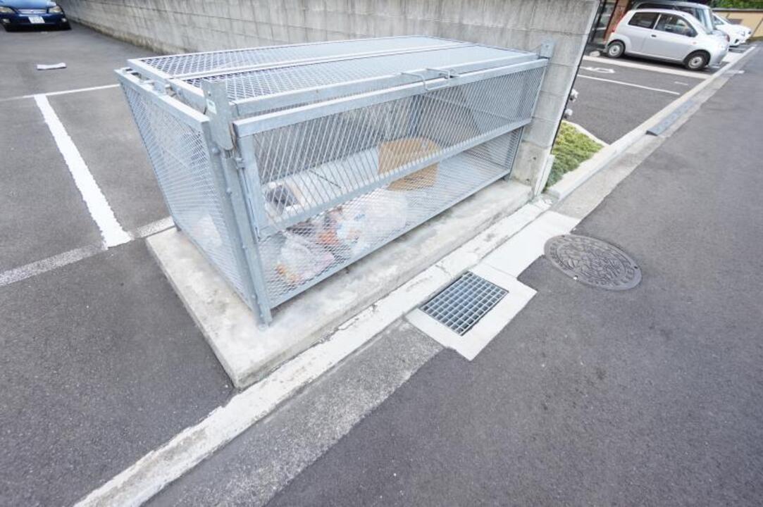 ゴミステーション