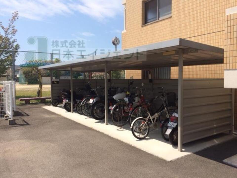 駐輪場