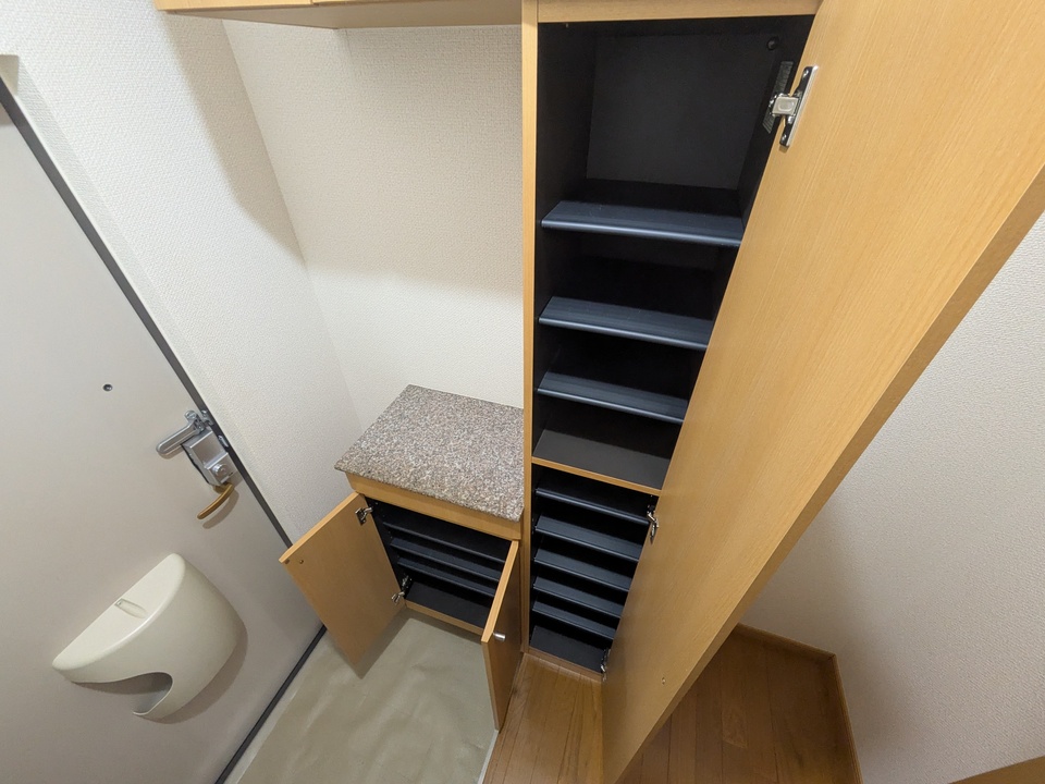 シューズボックス