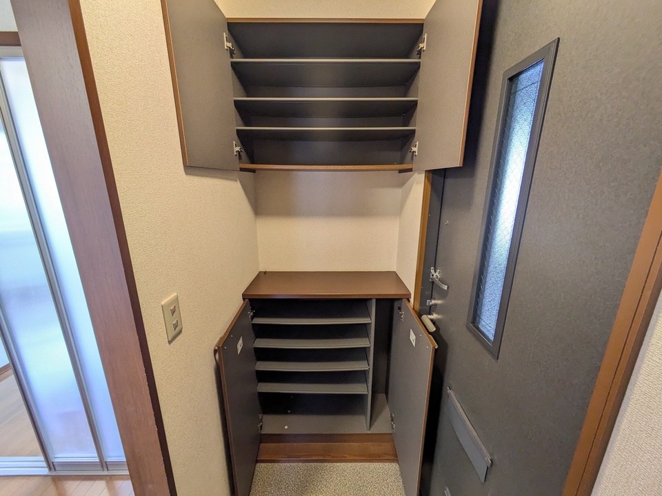 シューズボックス