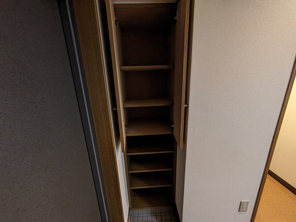 シューズボックス