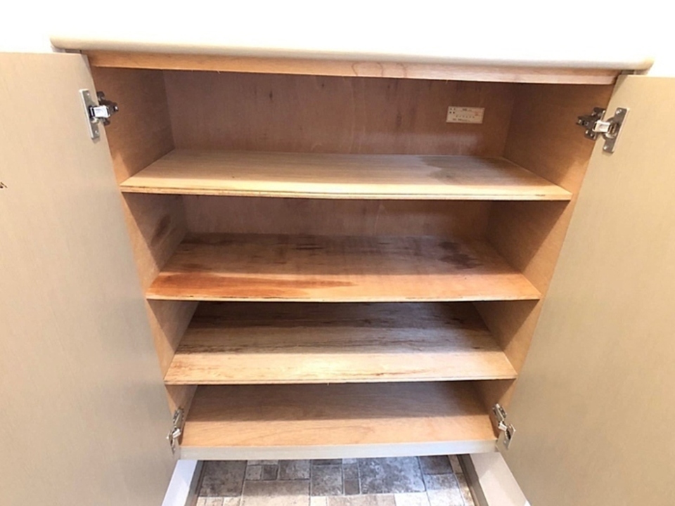 シューズボックス