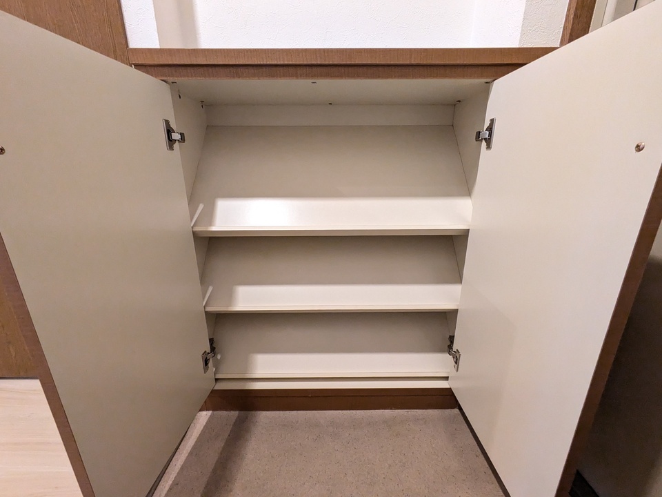 シューズボックス