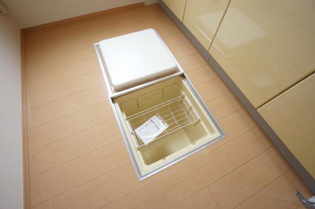 床下収納