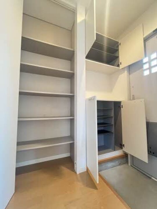 シューズボックス