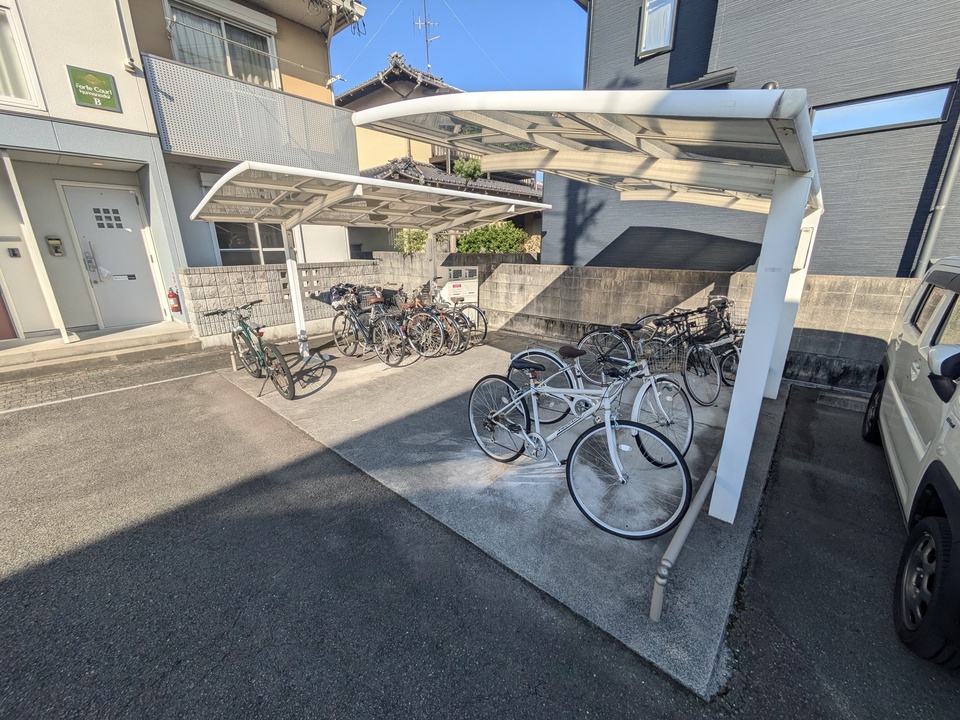 駐輪場