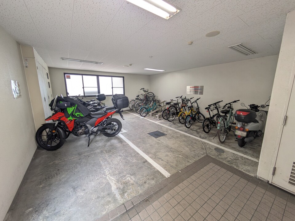 駐輪場