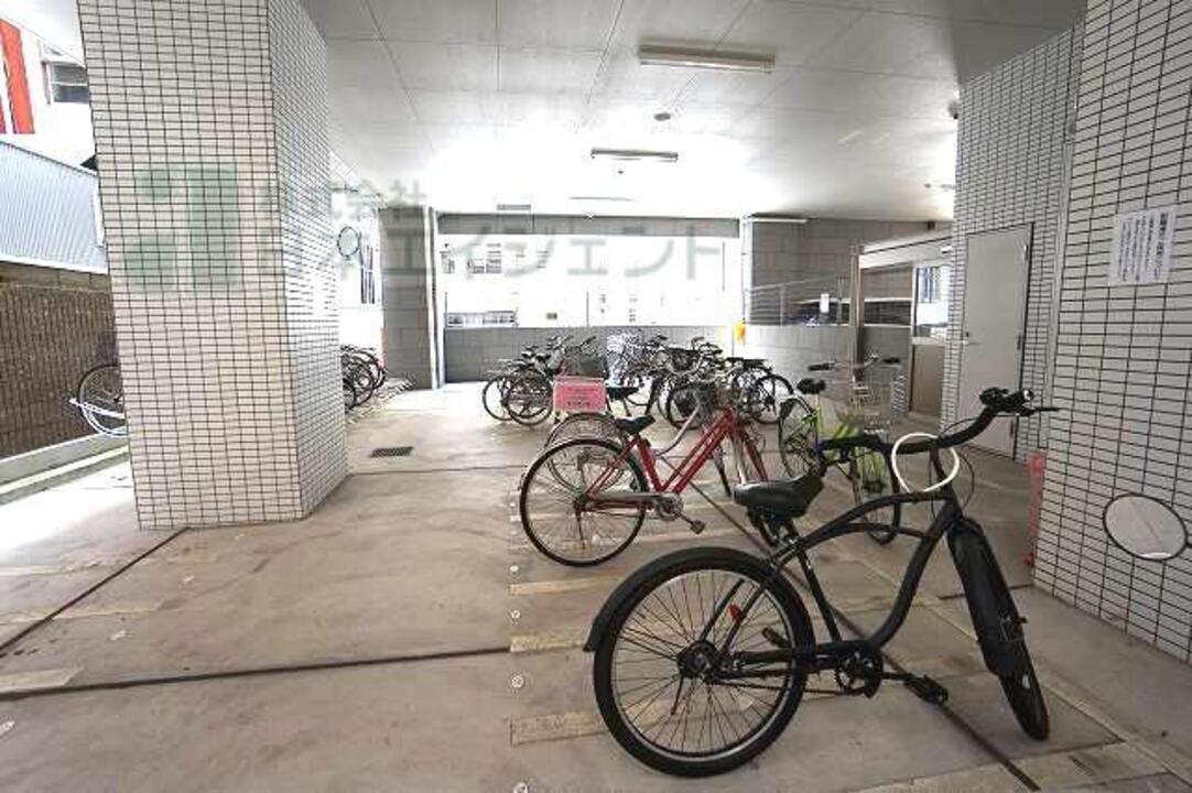 駐輪場