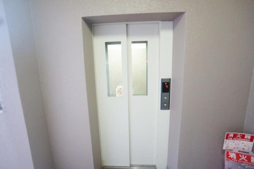 エレベーター