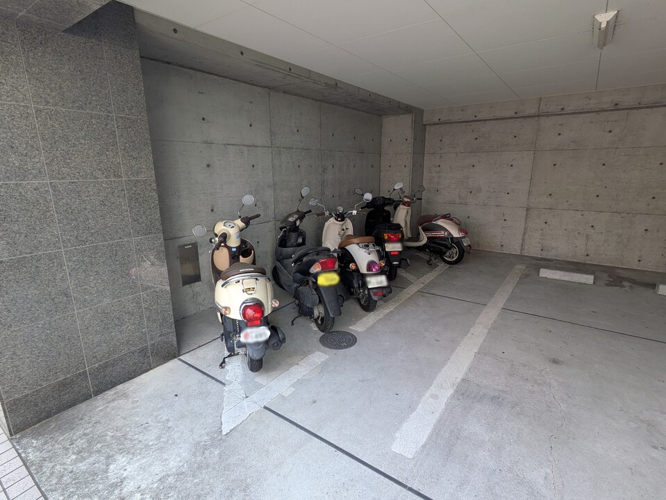 バイク置場