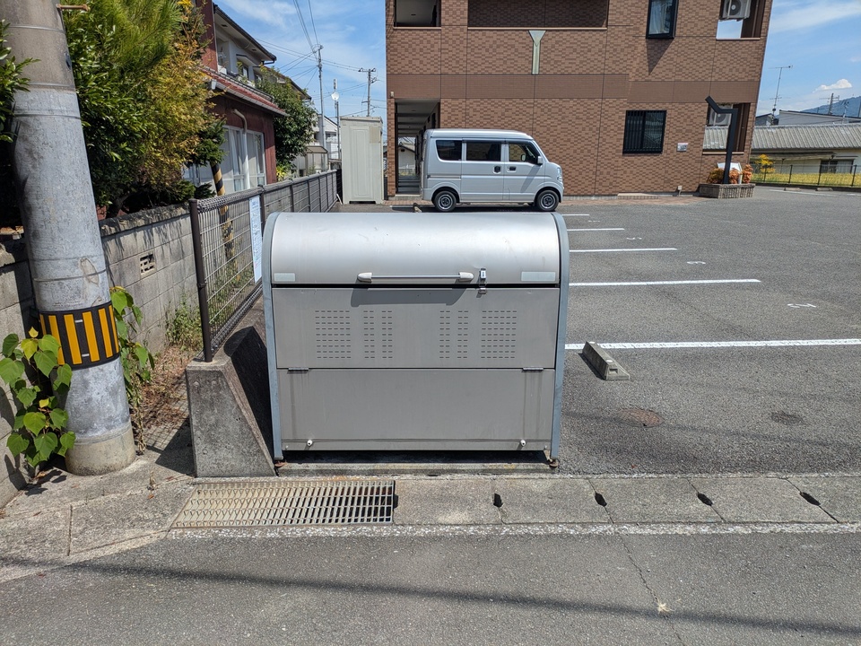 ゴミステーション