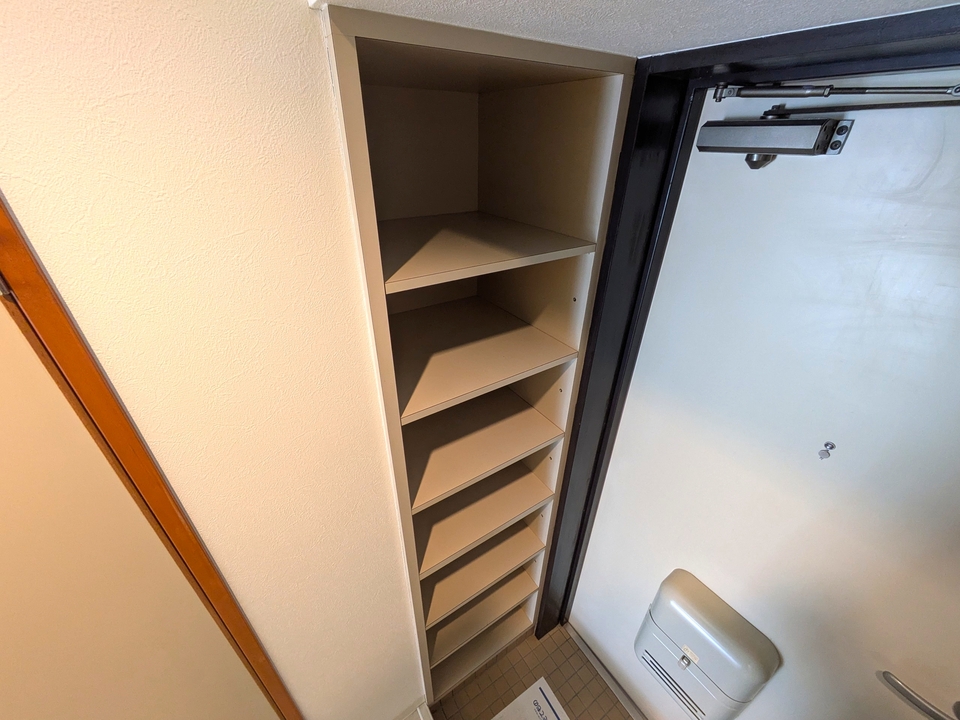 シューズボックス