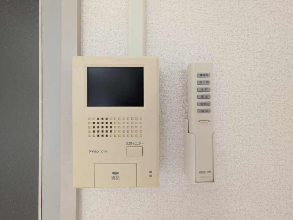 インターホン