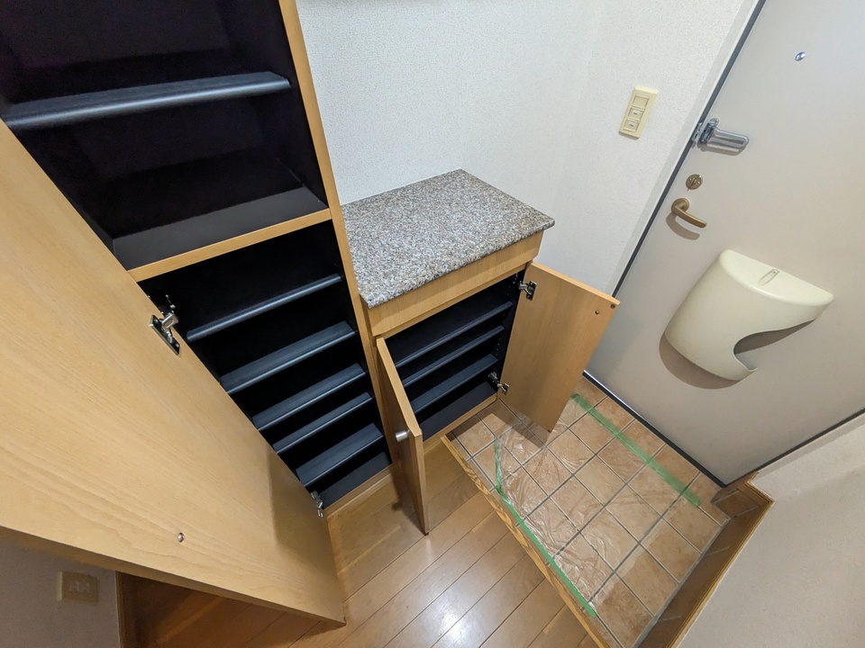シューズボックス