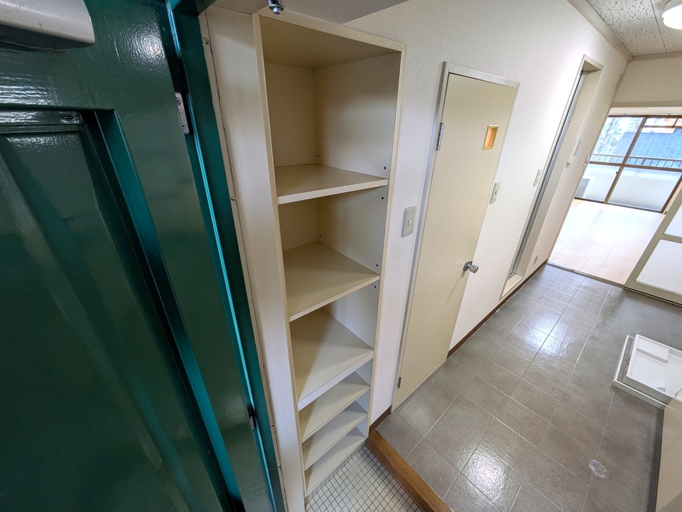 シューズボックス