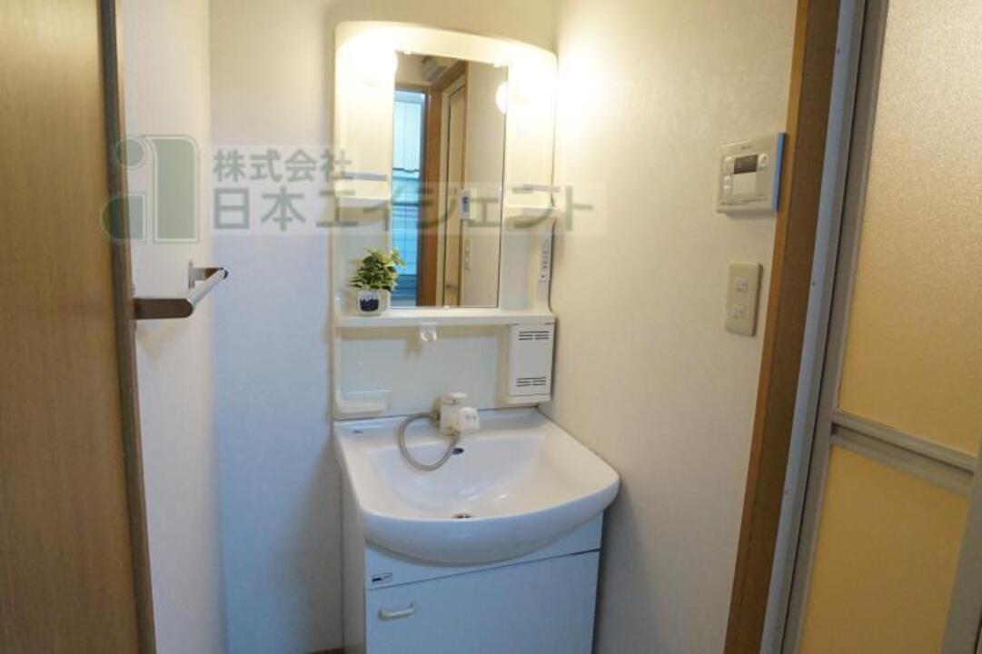 シャンプードレッサー