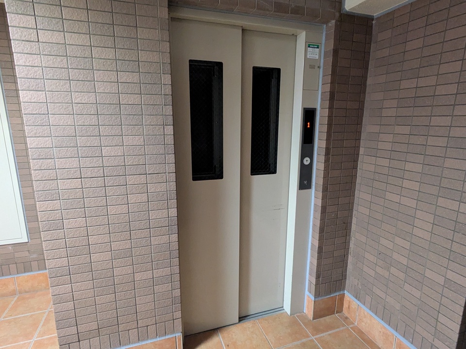 エレベーター
