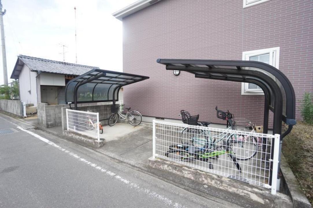 駐輪場
