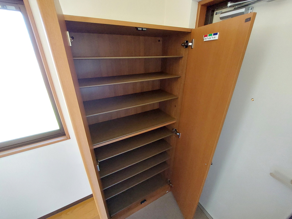 シューズボックス