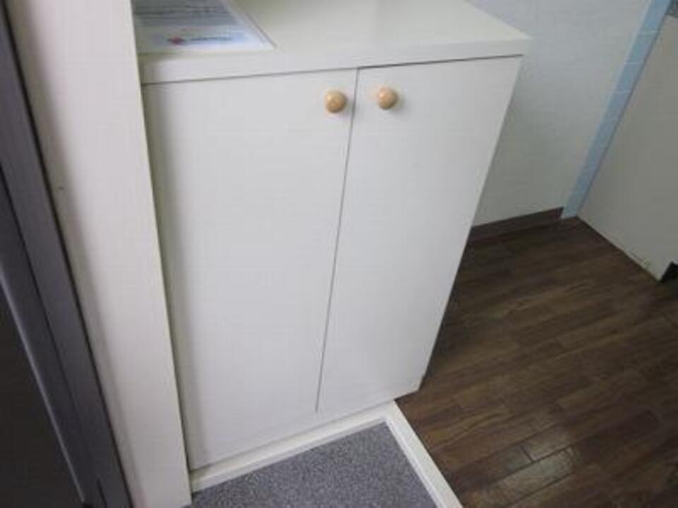 シューズボックス