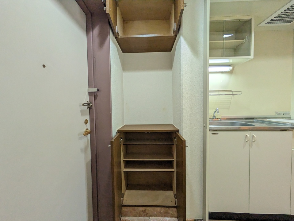 シューズボックス