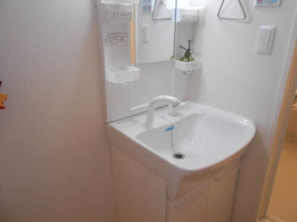 シャワー付洗面化粧台