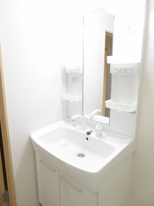 シャワー付洗面化粧台