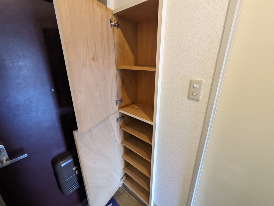 シューズボックス