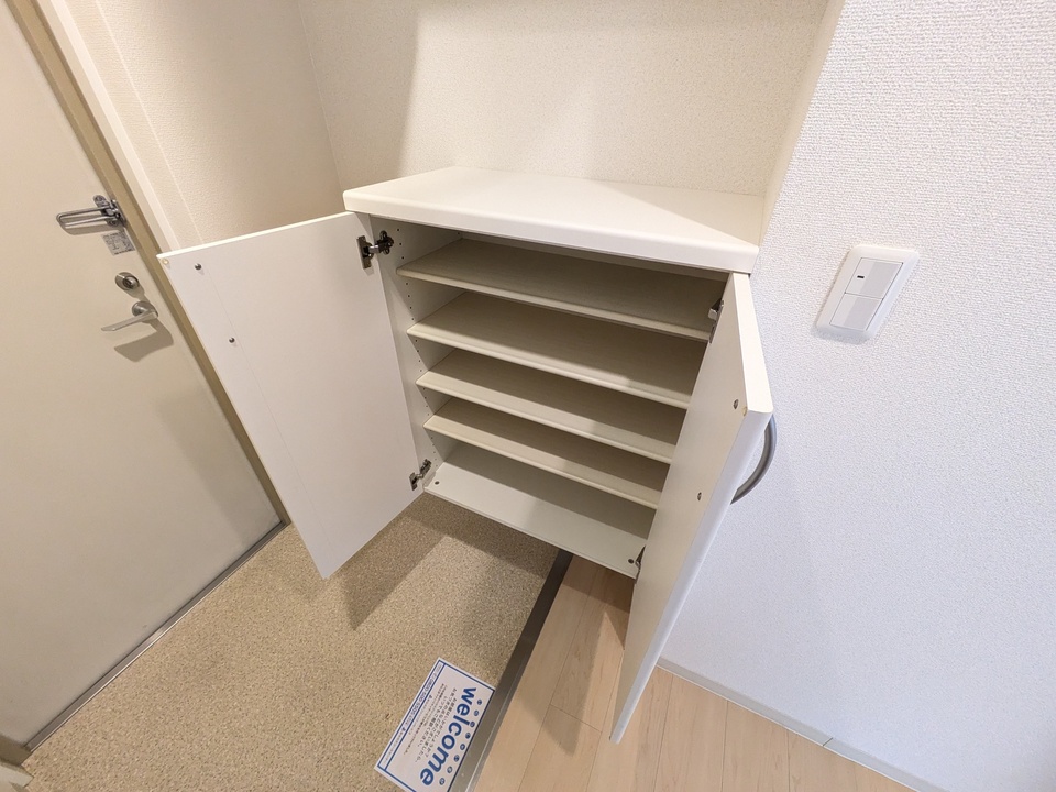 シューズボックス