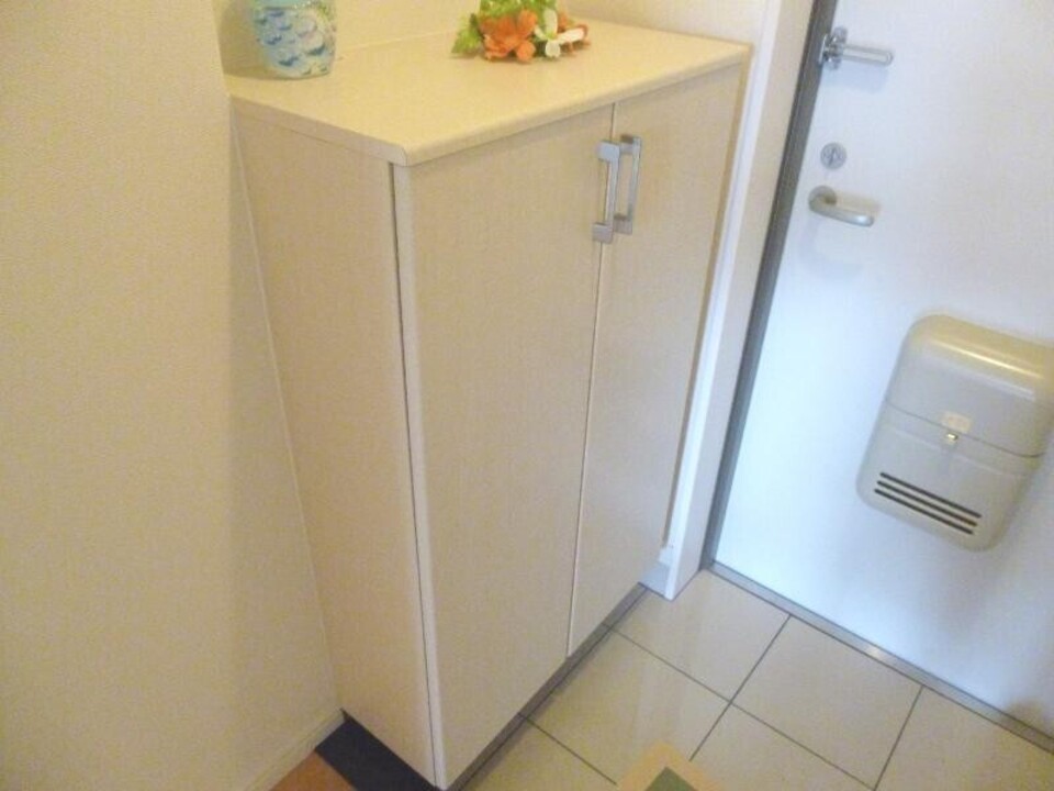シューズボックス