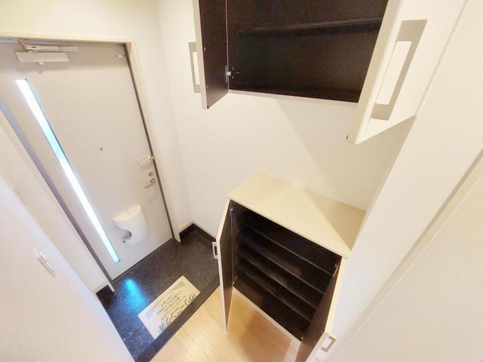 シューズボックス