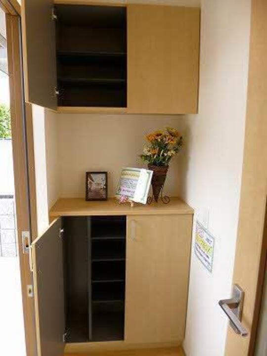 シューズボックス