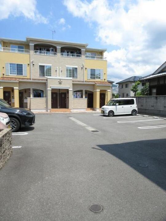 追加画像10(駐車場)