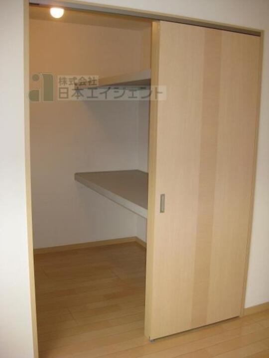 ウォークインクローゼット