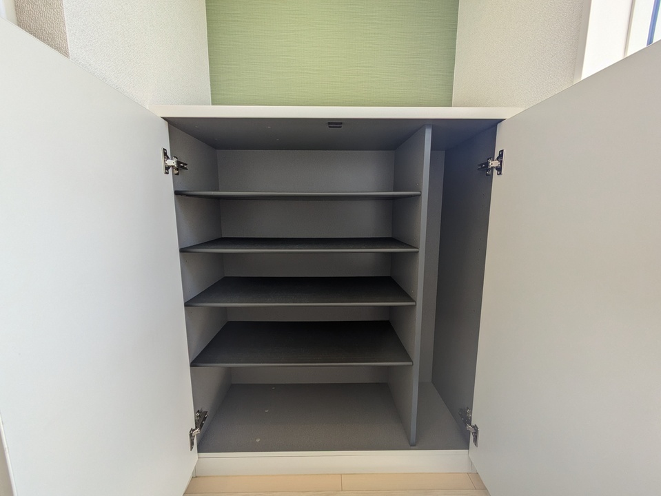 シューズボックス