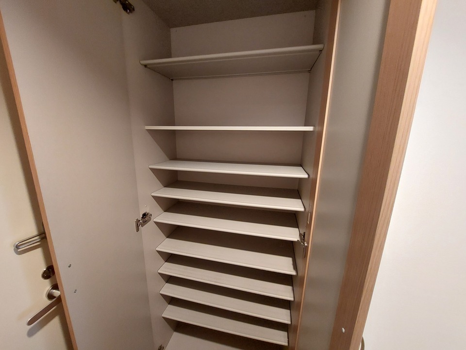 シューズボックス