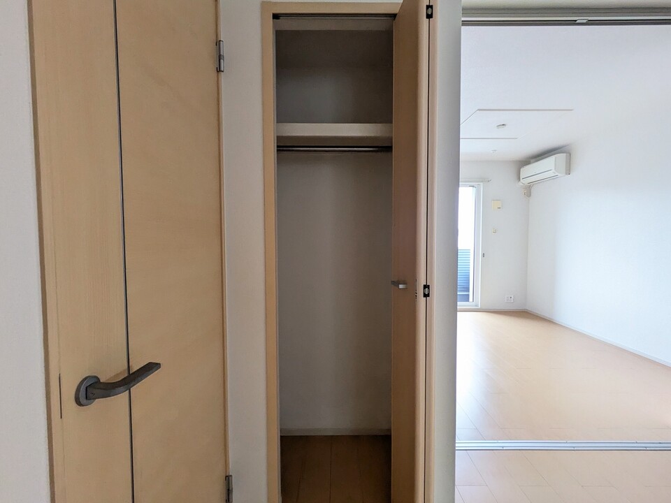クローゼット(ダイニング)