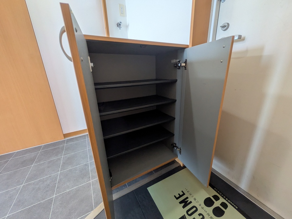 シューズボックス