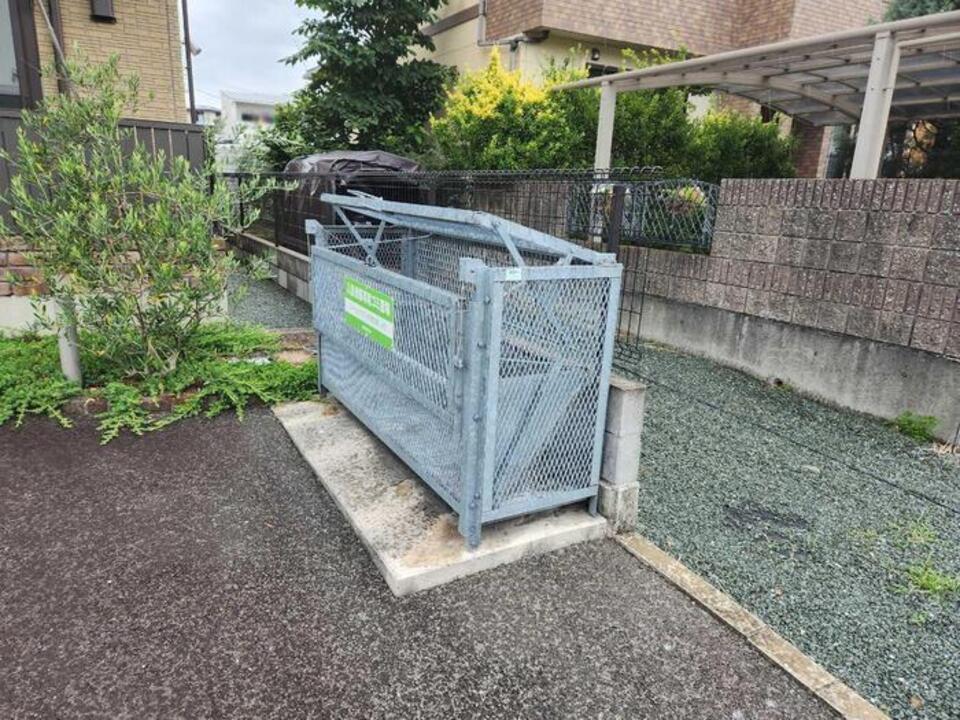 ゴミステーション