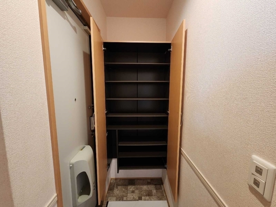 シューズボックス