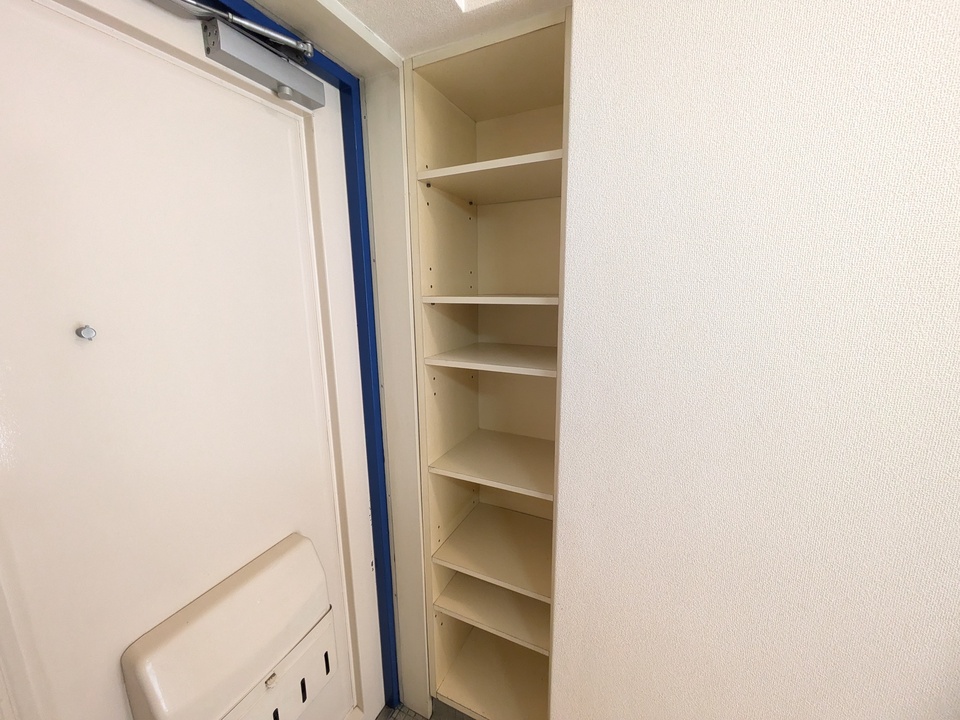 シューズボックス