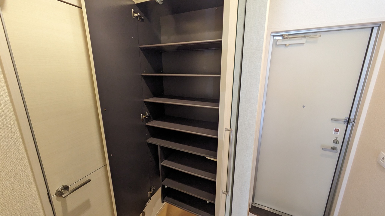 シューズボックス