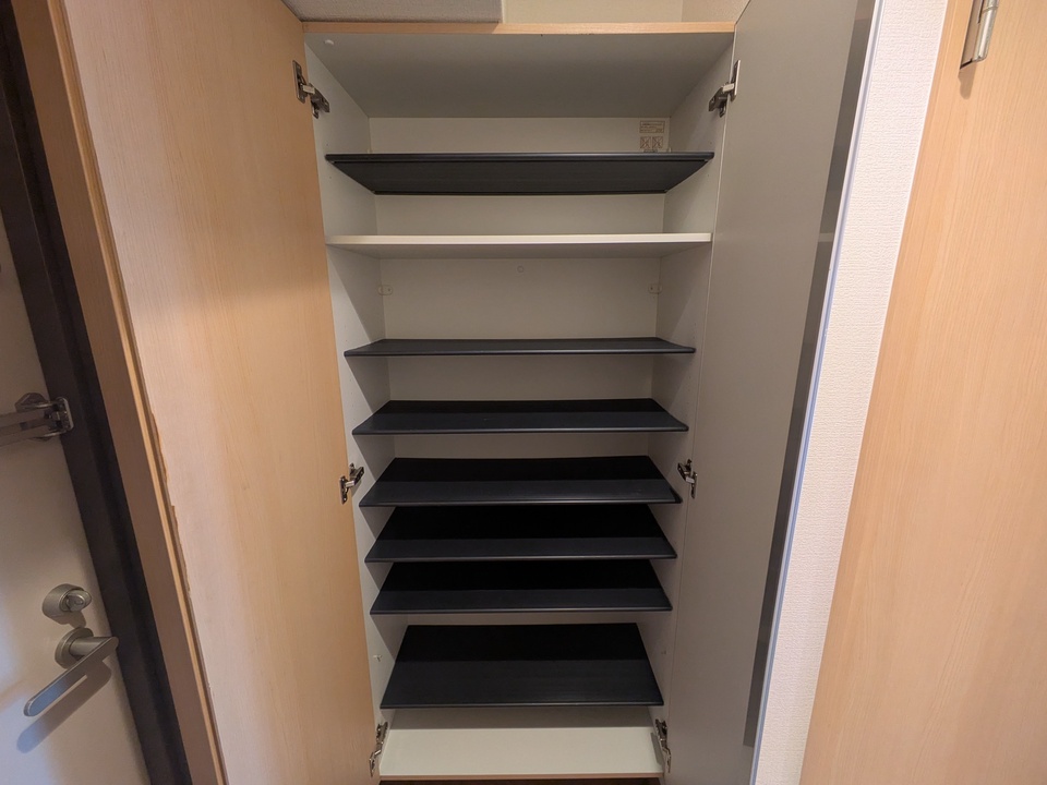 シューズボックス