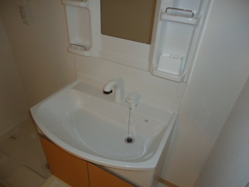 シャワー付洗面化粧台