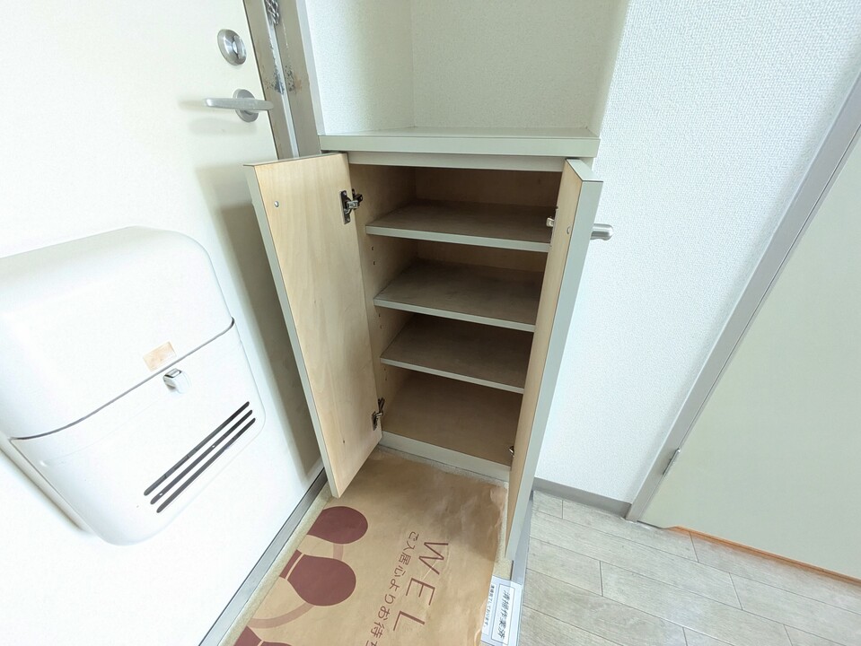 シューズボックス