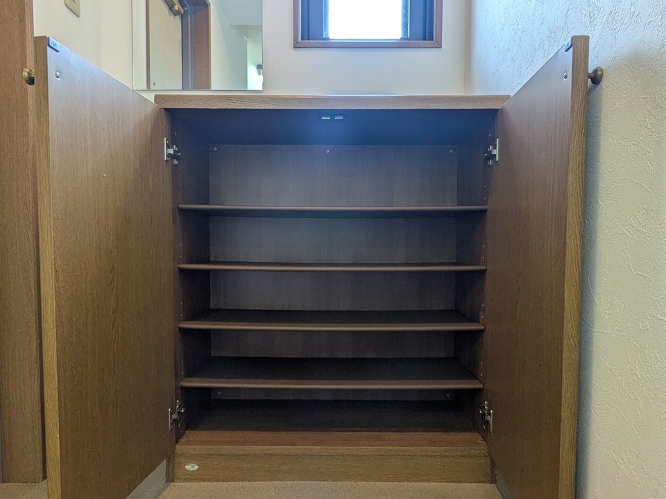 シューズボックス