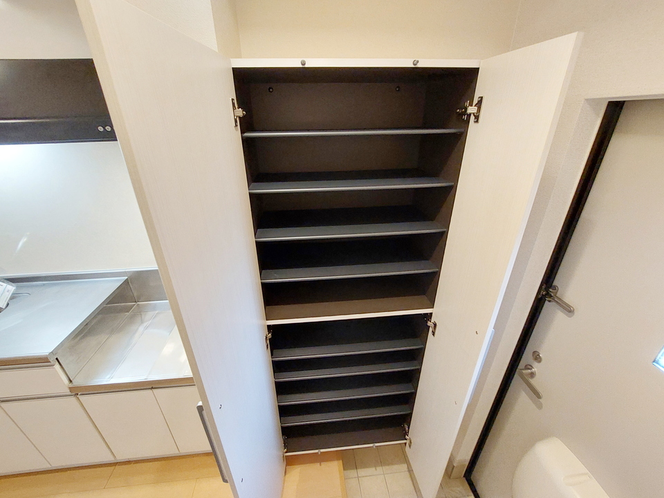 シューズボックス