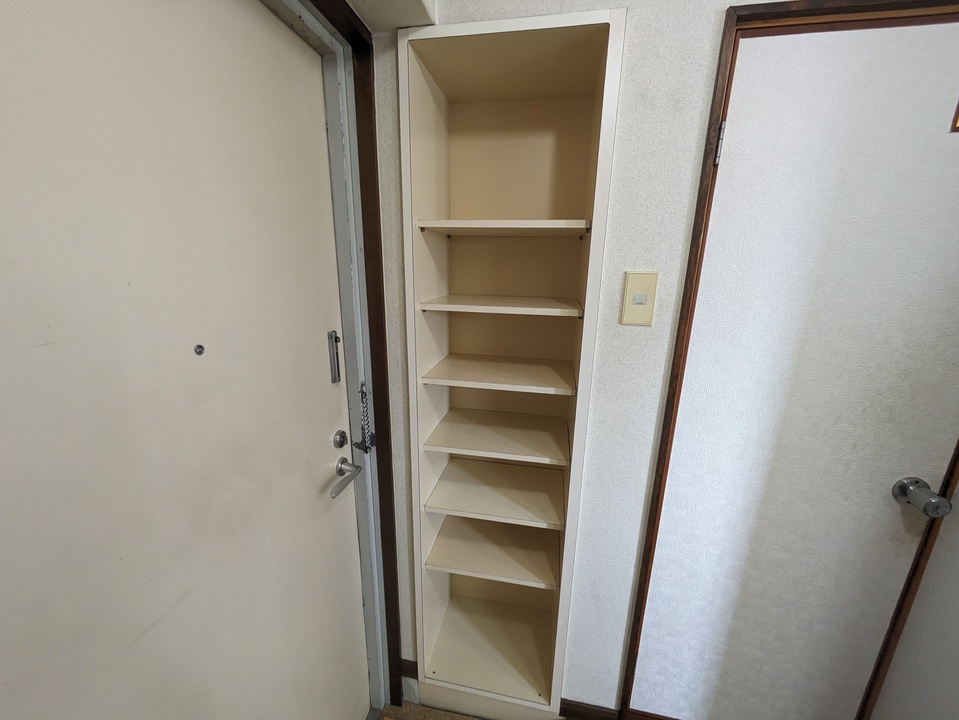 シューズボックス