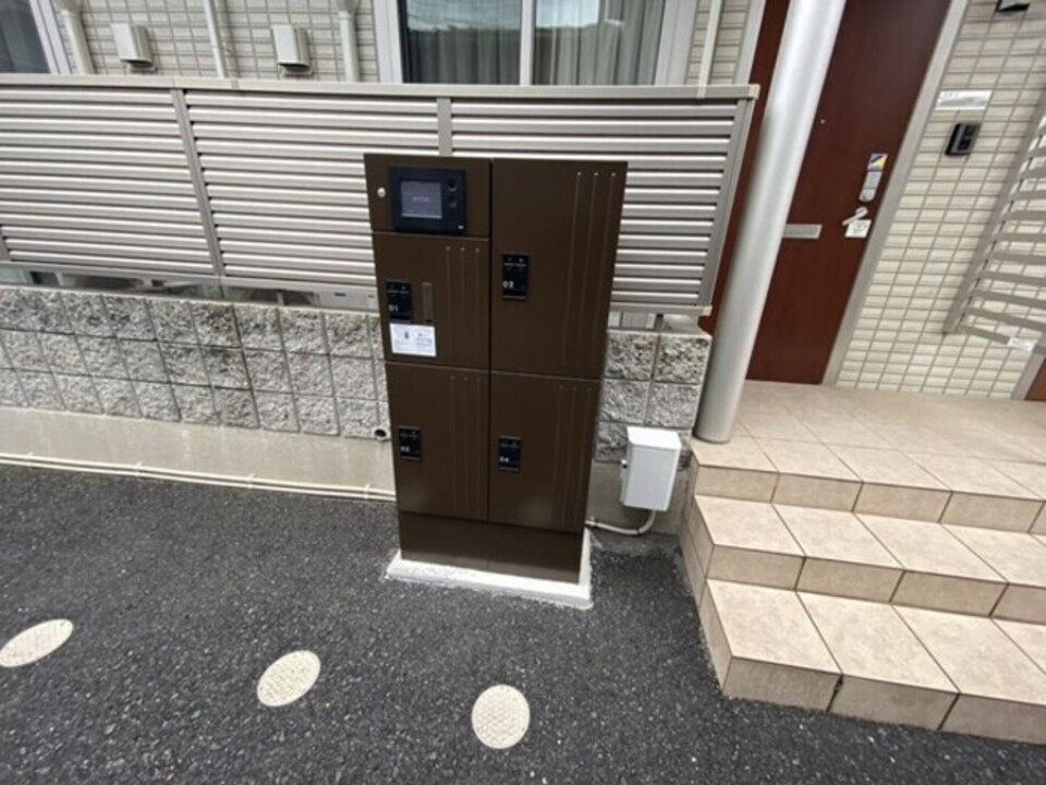 宅配ボックス