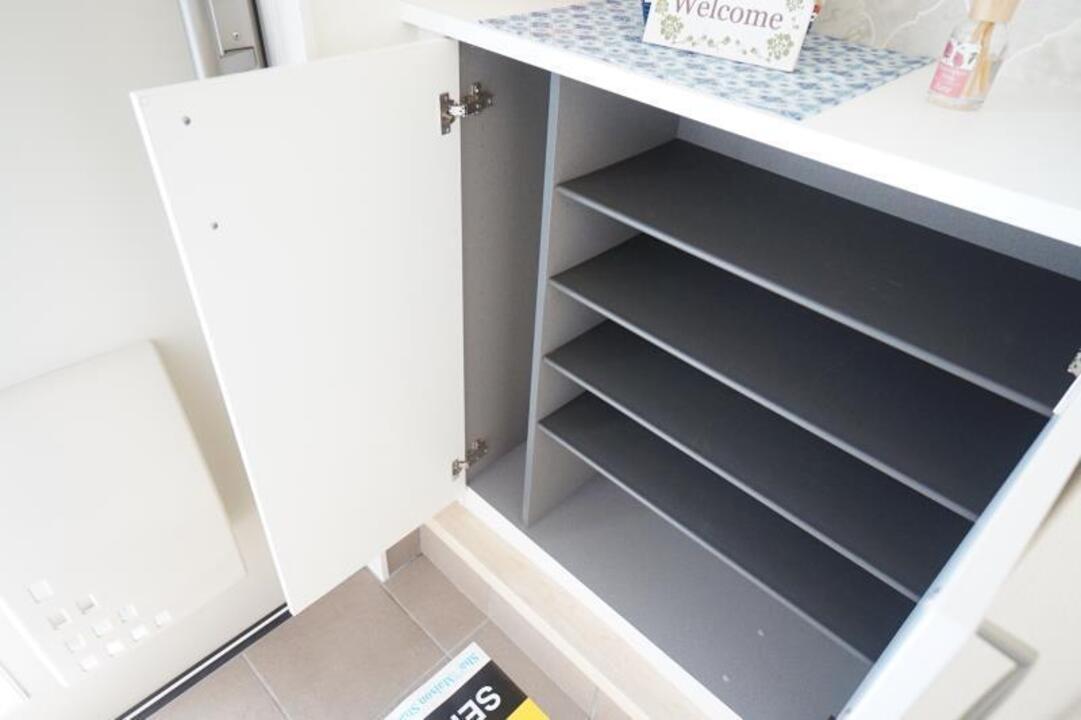 シューズボックス